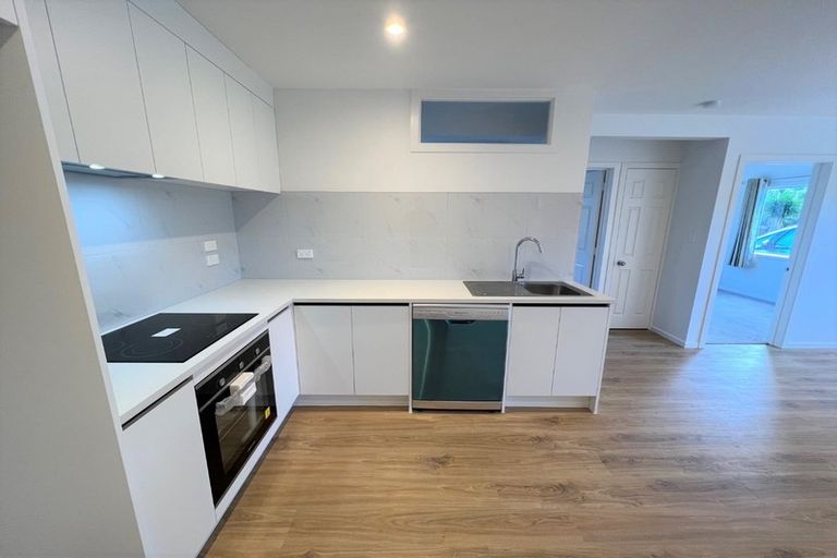 Photo of property in 65 Dundale Avenue, Blockhouse Bay, Auckland, 0600