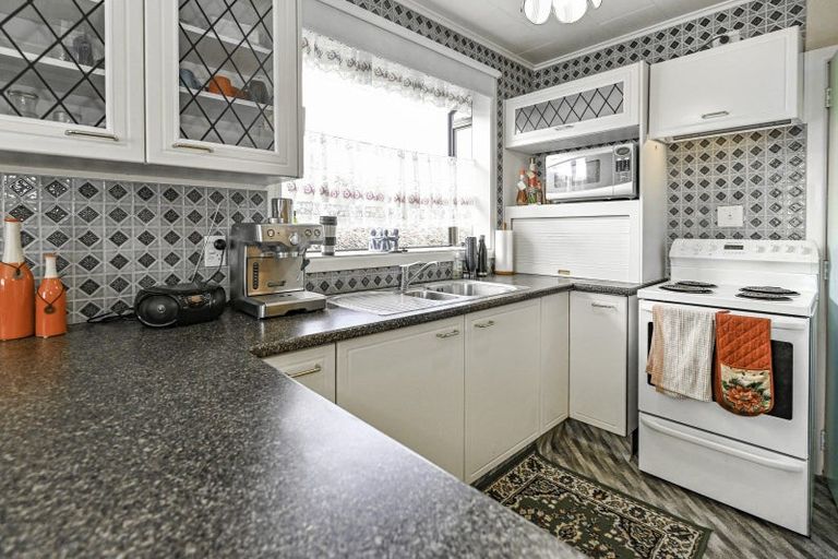 Photo of property in 418 Huia Street, Camberley, Hastings, 4120