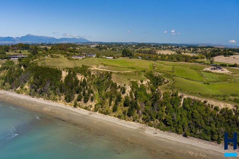 Photo of property in 33 Te Papa Lane, Tasman, 7173