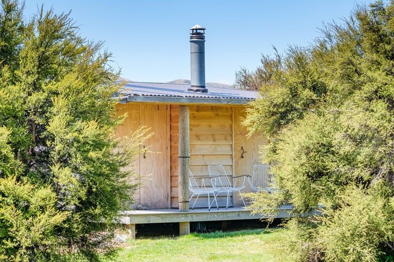 Photo of property in 242 Pukerangi Drive, Queensberry, Cromwell, 9383