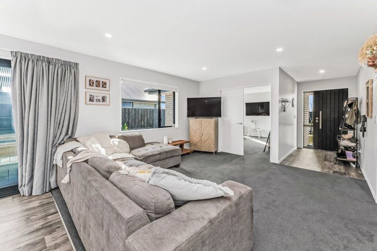 Photo of property in 16 Sandhill Drive, Rolleston, 7615