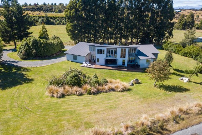 Photo of property in 11 Patience Bay Drive, Te Anau, 9679
