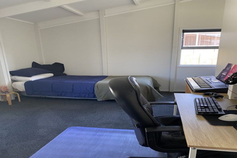 Photo of property in 84a Queens Road, Glen Avon, New Plymouth, 4312