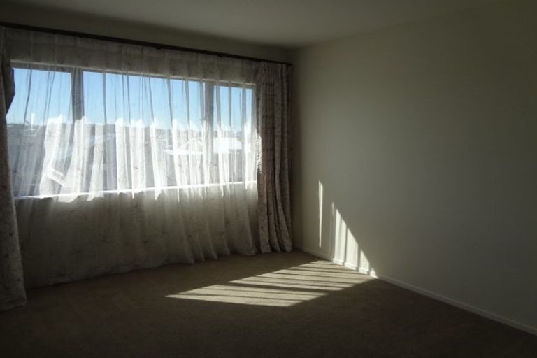 Photo of property in 79 Deep Creek Road, Waiake, Auckland, 0630