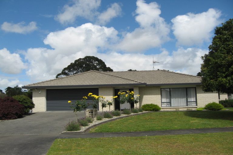 Photo of property in 26 Chippewa Place, Conifer Grove, Takanini, 2112