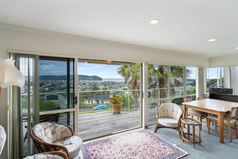 Photo of property in 121 Pacific View Drive, Whangamata, 3620