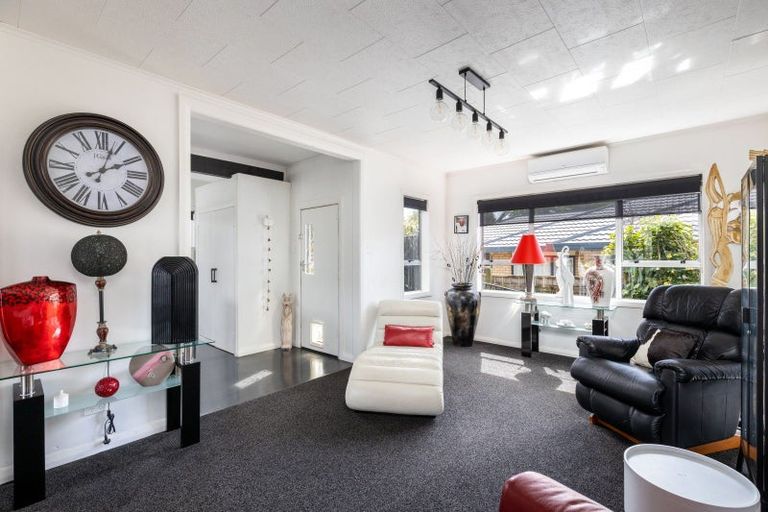 Photo of property in 17 Exeter Street, Brooklands, New Plymouth, 4310