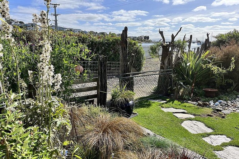 Photo of property in 3 Bay Road, Riverton/aparima, Riverton, 9822