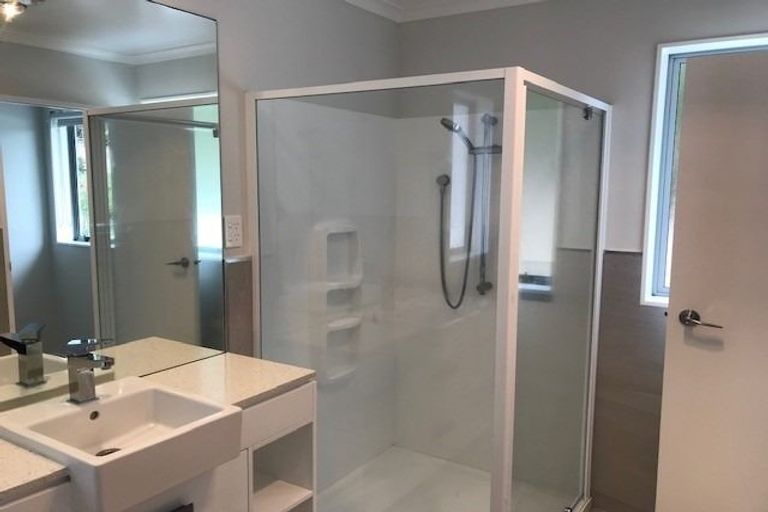 Photo of property in 55 Mackay Drive, Greenhithe, Auckland, 0632