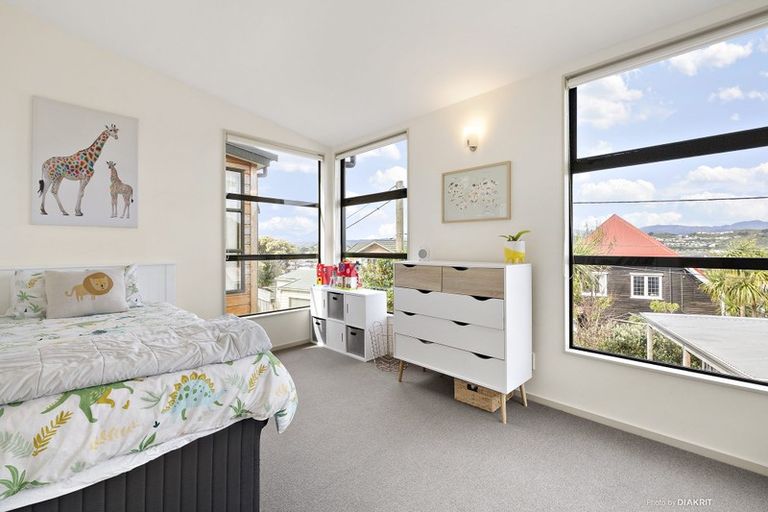 Photo of property in 9c Tavistock Road, Melrose, Wellington, 6023