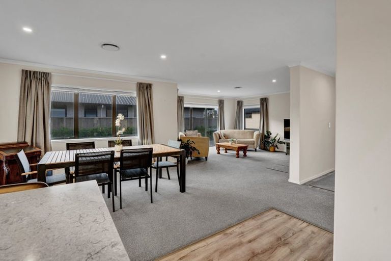 Photo of property in 10a Wilton Street, Westown, New Plymouth, 4310