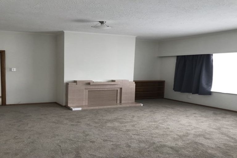 Photo of property in 16 Strathmore Avenue, Strathmore Park, Wellington, 6022