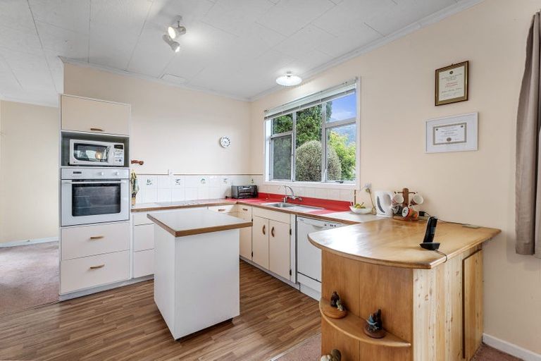 Photo of property in 2 Emerson Street, Te Aroha, 3320