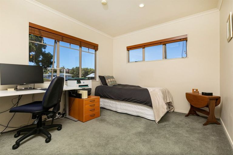 Photo of property in 27a Alamein Avenue, Belmont, Auckland, 0622