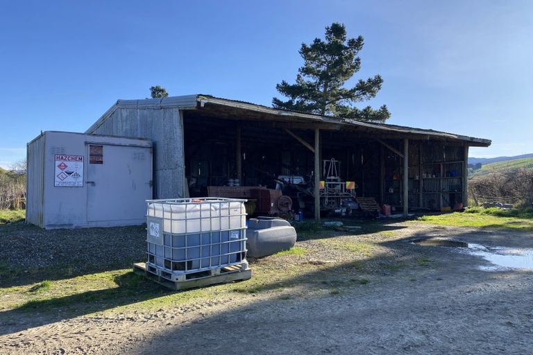 Photo of property in 43 Doug Ledgerwood Drive, Wanaka, 9305