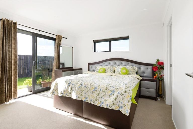 Photo of property in 18 Kimbolton Street, Rototuna North, Hamilton, 3210