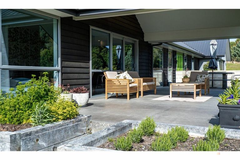 Photo of property in 52b Ribbonwood Road, Geraldine Downs, Geraldine, 7991