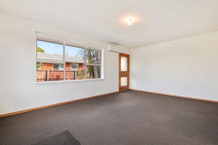 Photo of property in 1/4 Nanette Street, Upper Riccarton, Christchurch, 8041