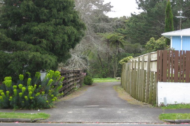 Photo of property in 8a Kendal Place, Merrilands, New Plymouth, 4312