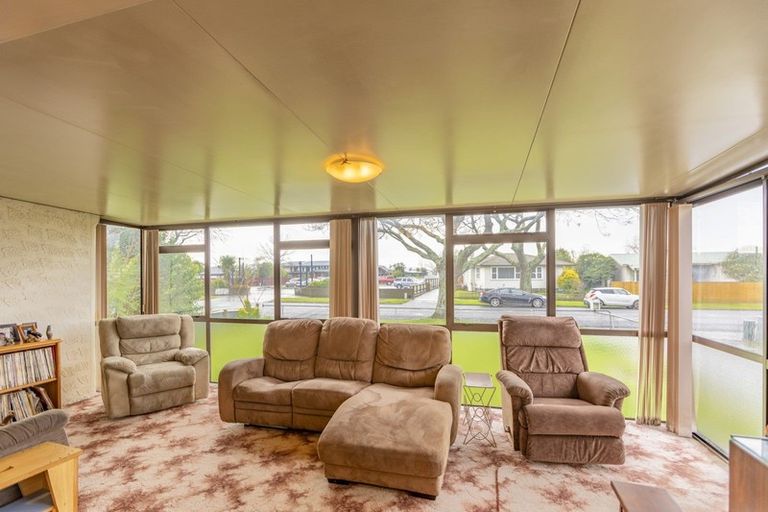 Photo of property in 21 Wycliffe Street, Onekawa, Napier, 4110