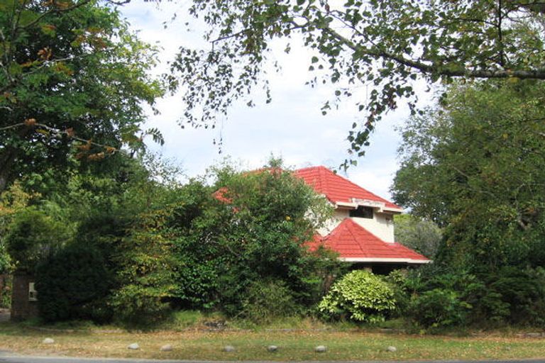 Photo of property in 24 Barton Road, Heretaunga, Upper Hutt, 5018