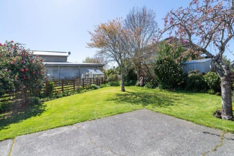 Photo of property in 59 Hillary Street, Winton, 9720