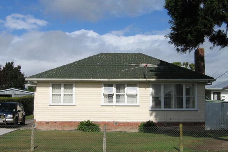 Photo of property in 48 Barrys Road, Glendene, Auckland, 0602