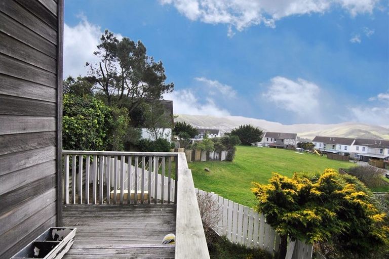 Photo of property in 60 Cunliffe Street, Churton Park, Wellington, 6037