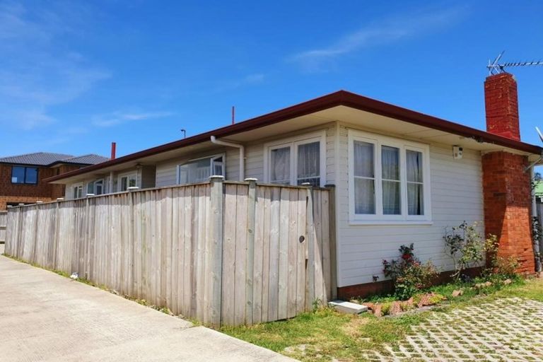 Photo of property in 9 Adams Road, Manurewa, Auckland, 2102
