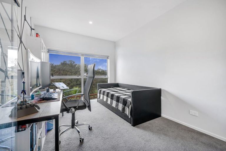 Photo of property in 6 Mara Waina Place, Swanson, Auckland, 0614