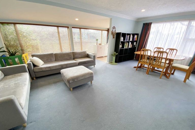 Photo of property in 1/15 Ashfield Place, Ilam, Christchurch, 8041