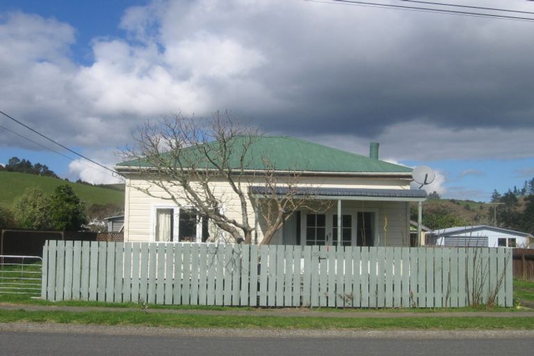 Photo of property in 70 Valley Road, Hikurangi, 0114