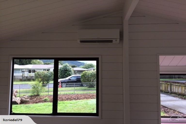 Photo of property in 11 Hyde Road, Clevedon, Papakura, 2582