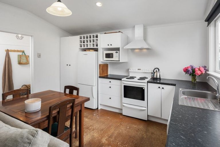 Photo of property in 6 Warwick Street, Mayfield, Blenheim, 7201