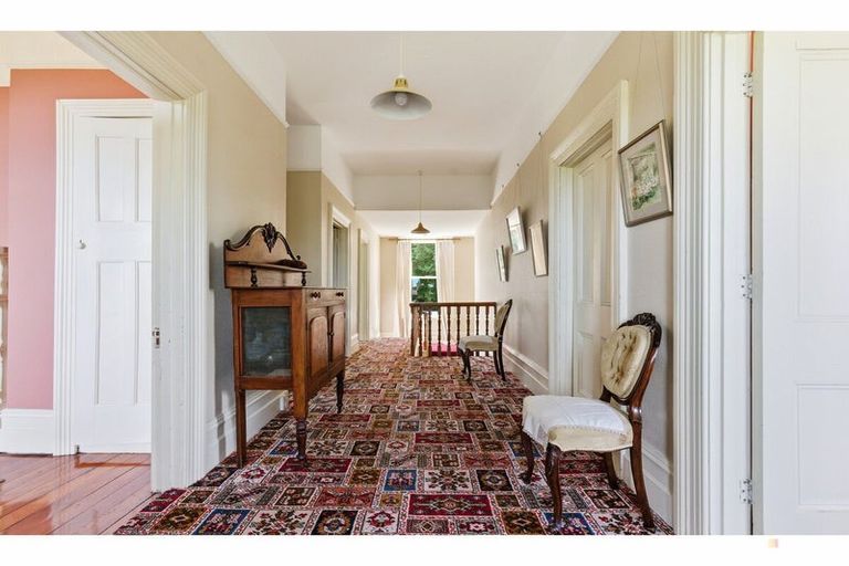 Photo of property in 35 Forest Road, Geraldine, 7930