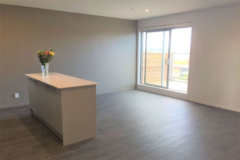 Photo of property in 403/160a Hobsonville Point Road, Hobsonville, Auckland, 0616
