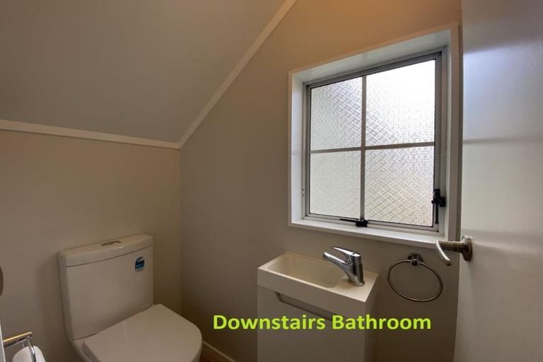 Photo of property in 35 Old Coach Road, Johnsonville, Wellington, 6037