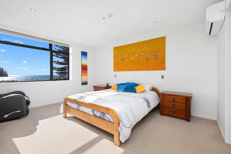 Photo of property in Vivaldi Apartments, 9/48 Marine Parade, Mount Maunganui, 3116