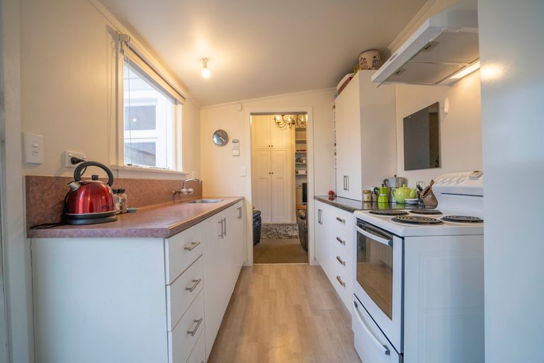 Photo of property in 128 Avon Road, Clifton, Invercargill, 9812