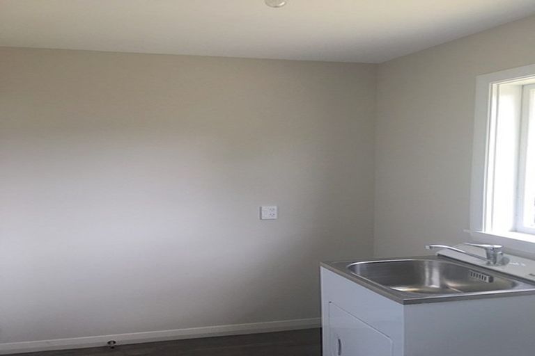 Photo of property in 50 Curletts Road, Sockburn, Christchurch, 8042