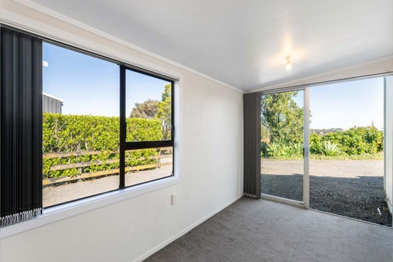 Photo of property in 72 Ruebe Road, Buckland, Pukekohe, 2677