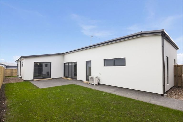 Photo of property in 21a Kingsbridge West, Burwood, Christchurch, 8083