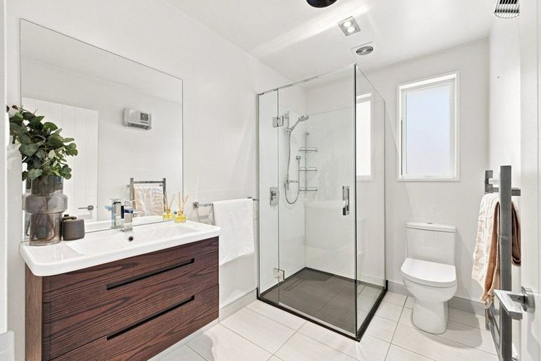 Photo of property in 153a Centaurus Road, Saint Martins, Christchurch, 8022