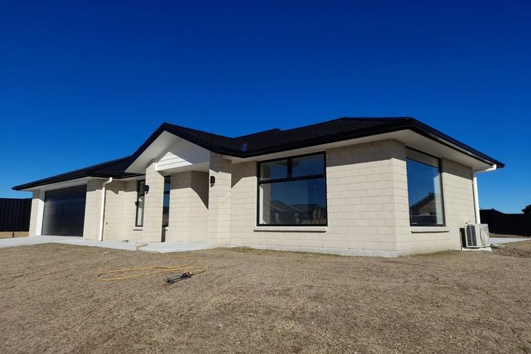 Photo of property in 24 Puna Rise, Wharewaka, Taupo, 3330