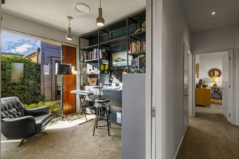 Photo of property in 34 Rannoch Drive, Jacks Point, Queenstown, 9371