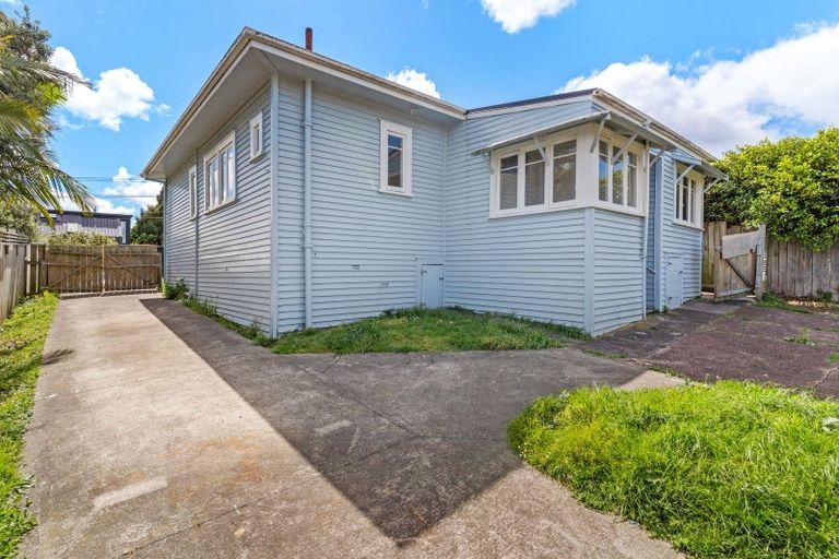 Photo of property in 68 Moa Road, Point Chevalier, Auckland, 1022