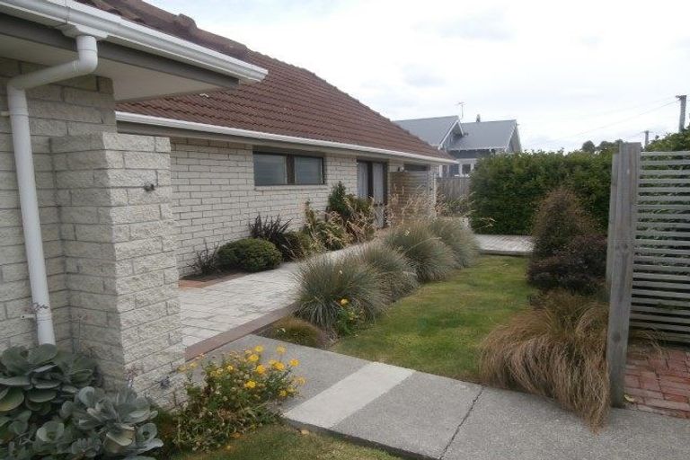 Photo of property in 3 Lonsdale Street, New Brighton, Christchurch, 8083