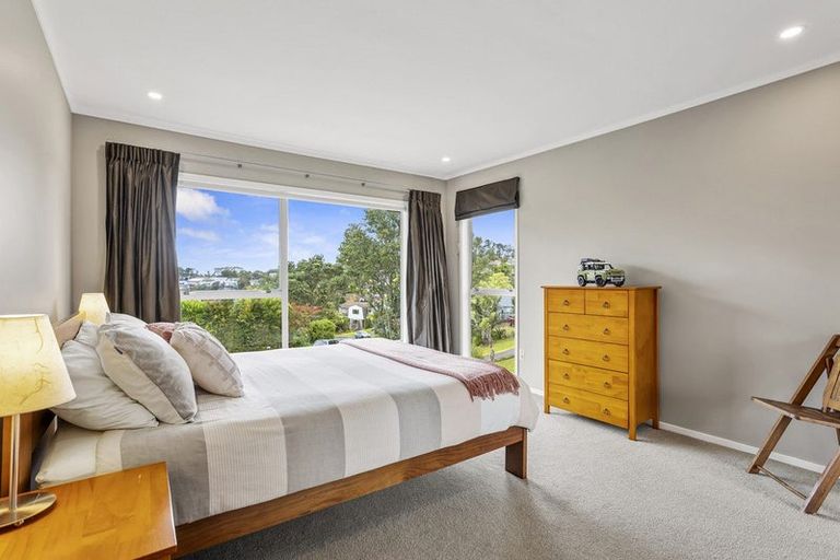 Photo of property in 26 Coromandel Crescent, Mairangi Bay, Auckland, 0630