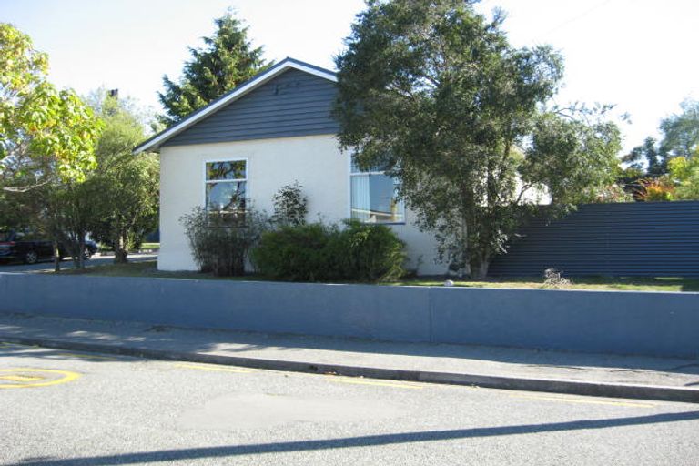 Photo of property in 8 Oxford Street, West End, Timaru, 7910