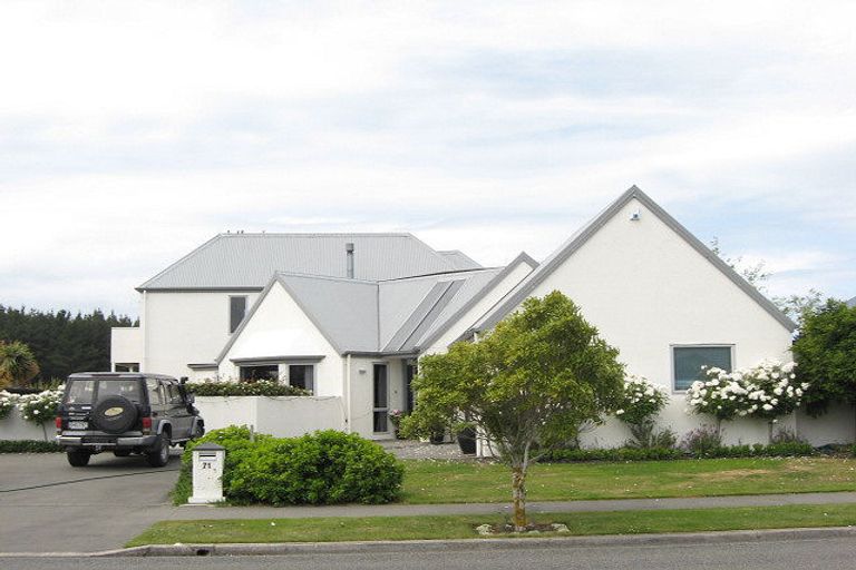 Photo of property in 71 Forest Drive, Parklands, Christchurch, 8083